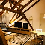 The Narrow Lane Apartment Brasov