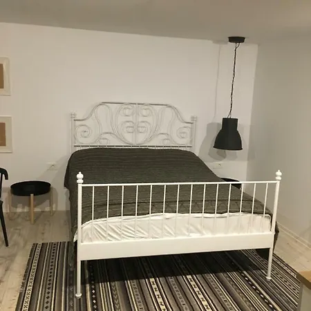 Bb's Cosy Brassó