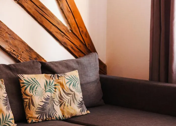 The Narrow Lane * Brasov