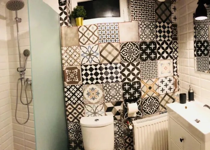 The Narrow Lane Apartment *