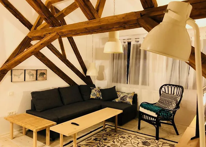 The Narrow Lane Apartment *