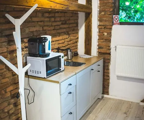 The Narrow Lane * Brasov