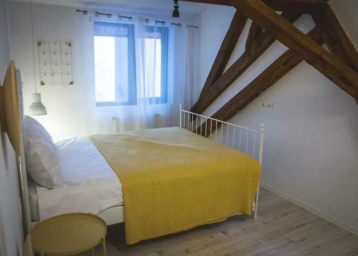 The Narrow Lane * Braşov